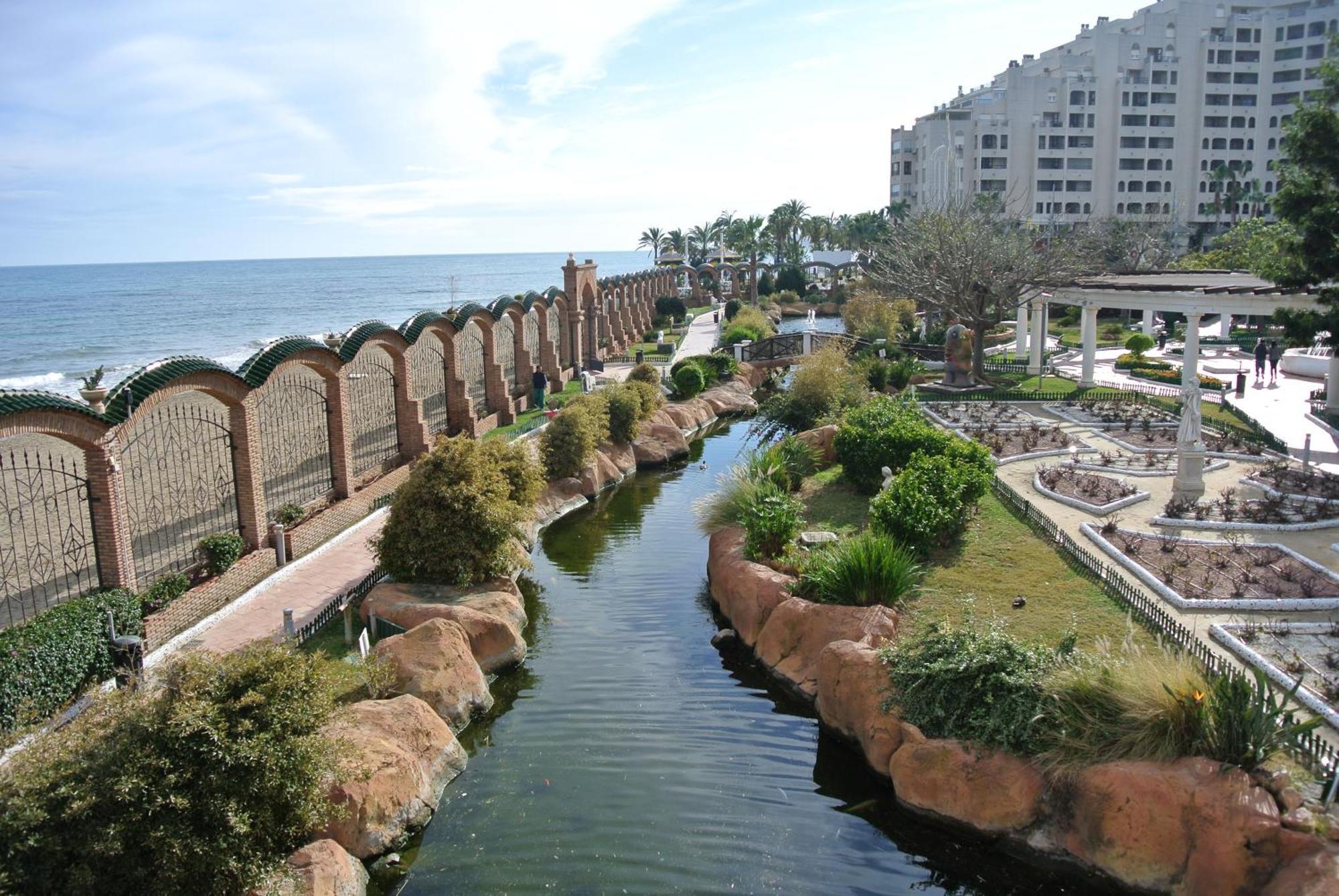 אורופסה דל מר Apartamentos Danesp-Playa De Les Amplaries Marina Dor- Frontales Al Mar מראה חיצוני תמונה