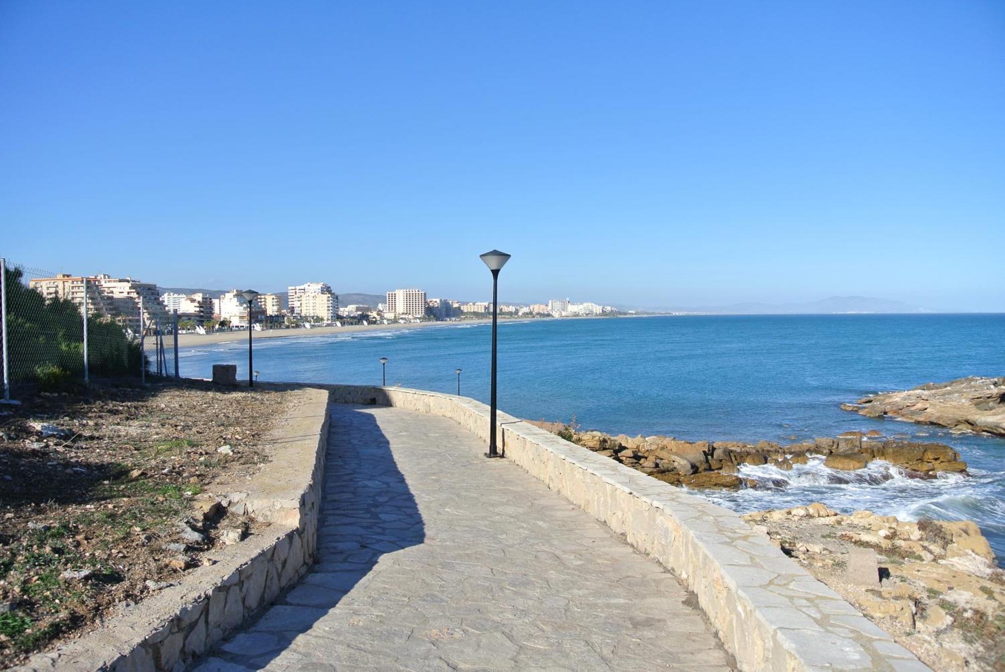 אורופסה דל מר Apartamentos Danesp-Playa De Les Amplaries Marina Dor- Frontales Al Mar מראה חיצוני תמונה
