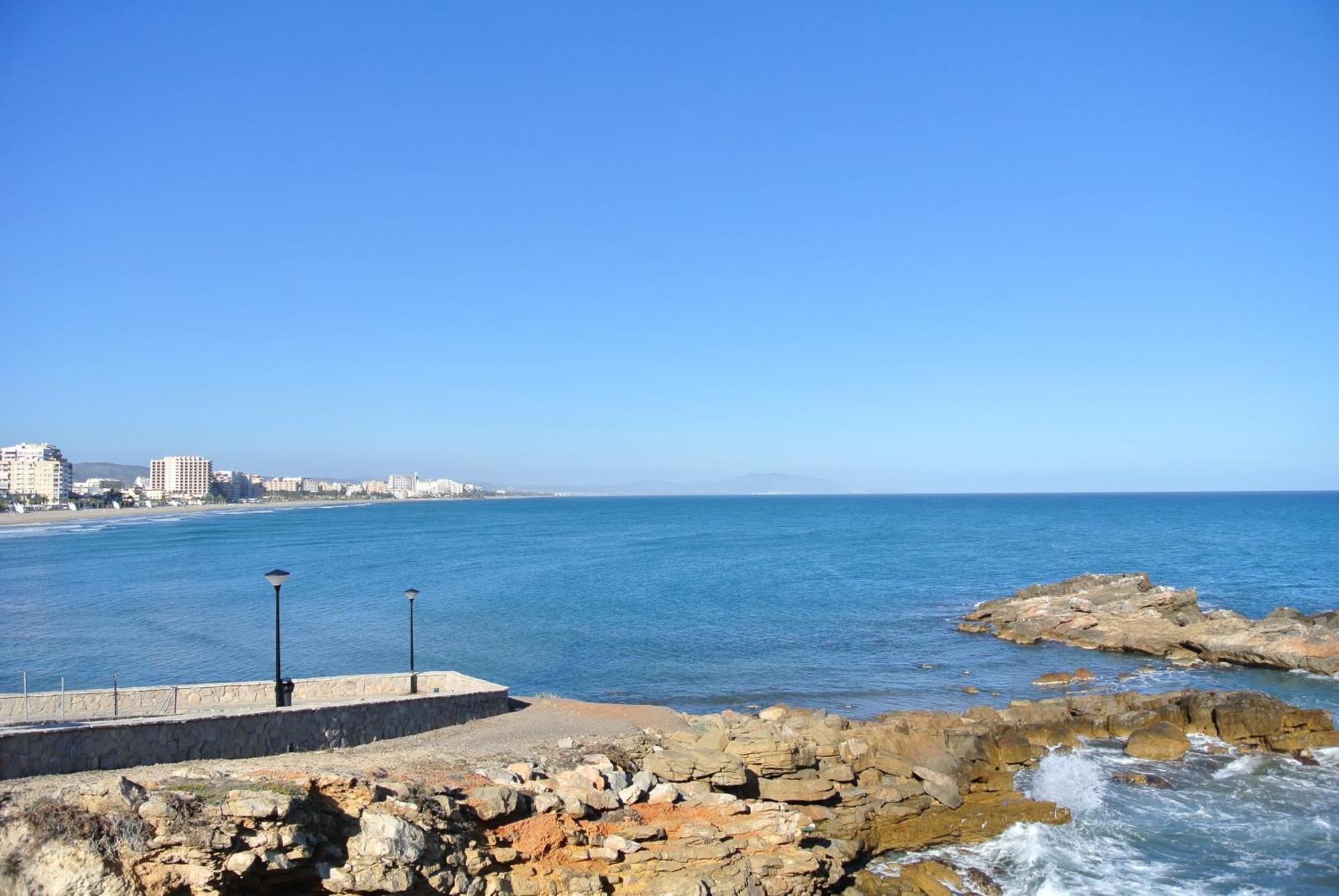 אורופסה דל מר Apartamentos Danesp-Playa De Les Amplaries Marina Dor- Frontales Al Mar מראה חיצוני תמונה