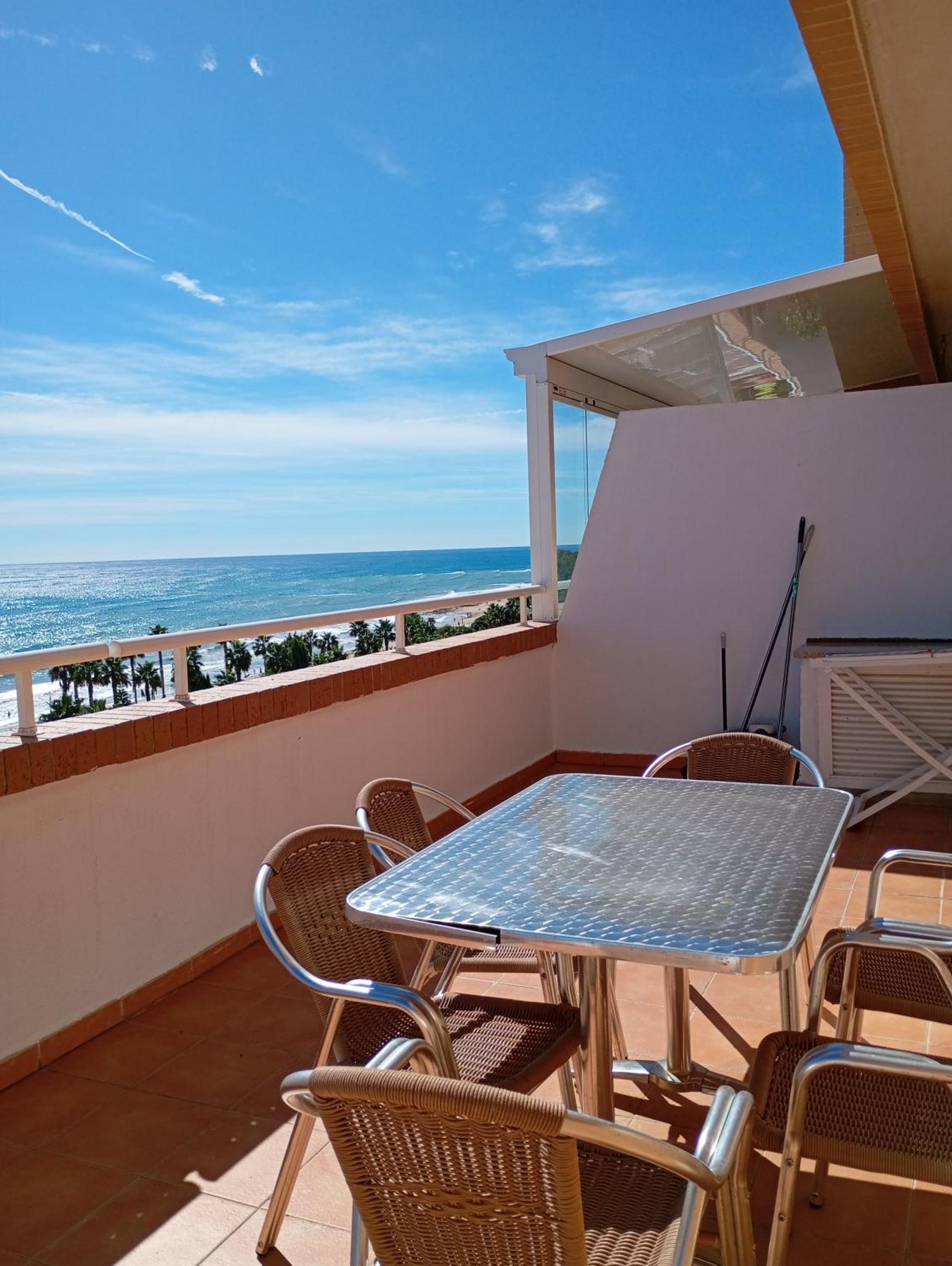 אורופסה דל מר Apartamentos Danesp-Playa De Les Amplaries Marina Dor- Frontales Al Mar מראה חיצוני תמונה