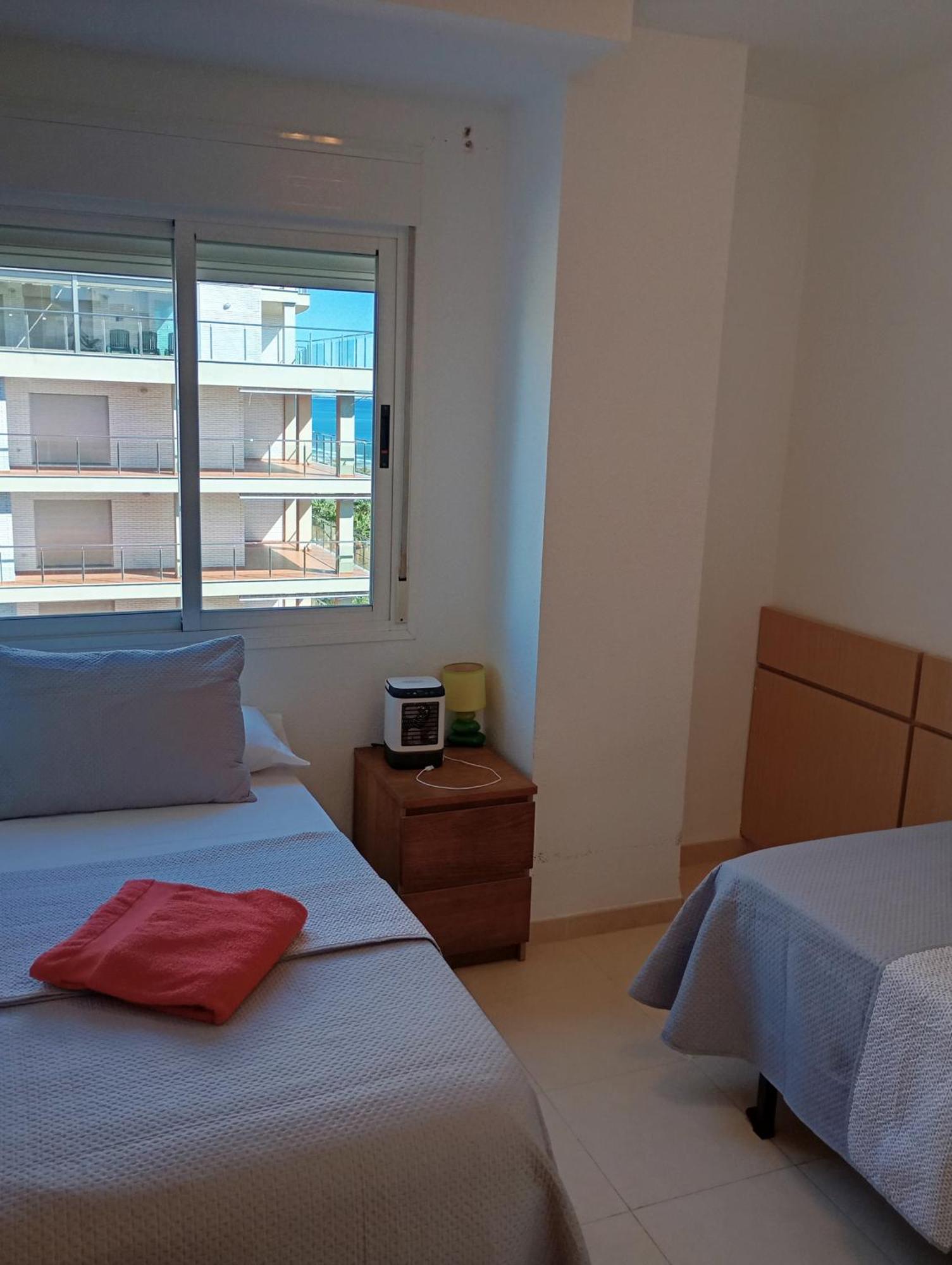 אורופסה דל מר Apartamentos Danesp-Playa De Les Amplaries Marina Dor- Frontales Al Mar מראה חיצוני תמונה