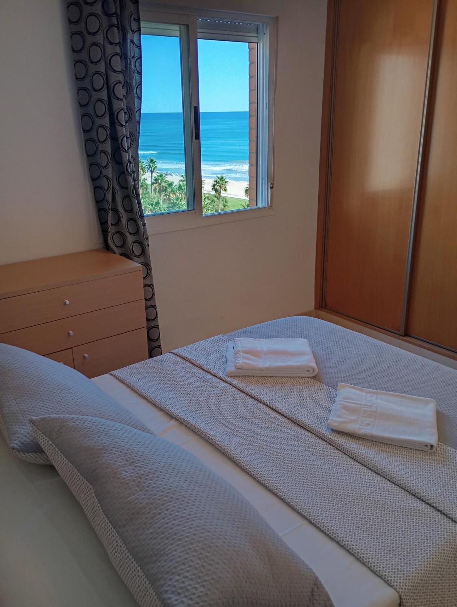אורופסה דל מר Apartamentos Danesp-Playa De Les Amplaries Marina Dor- Frontales Al Mar מראה חיצוני תמונה