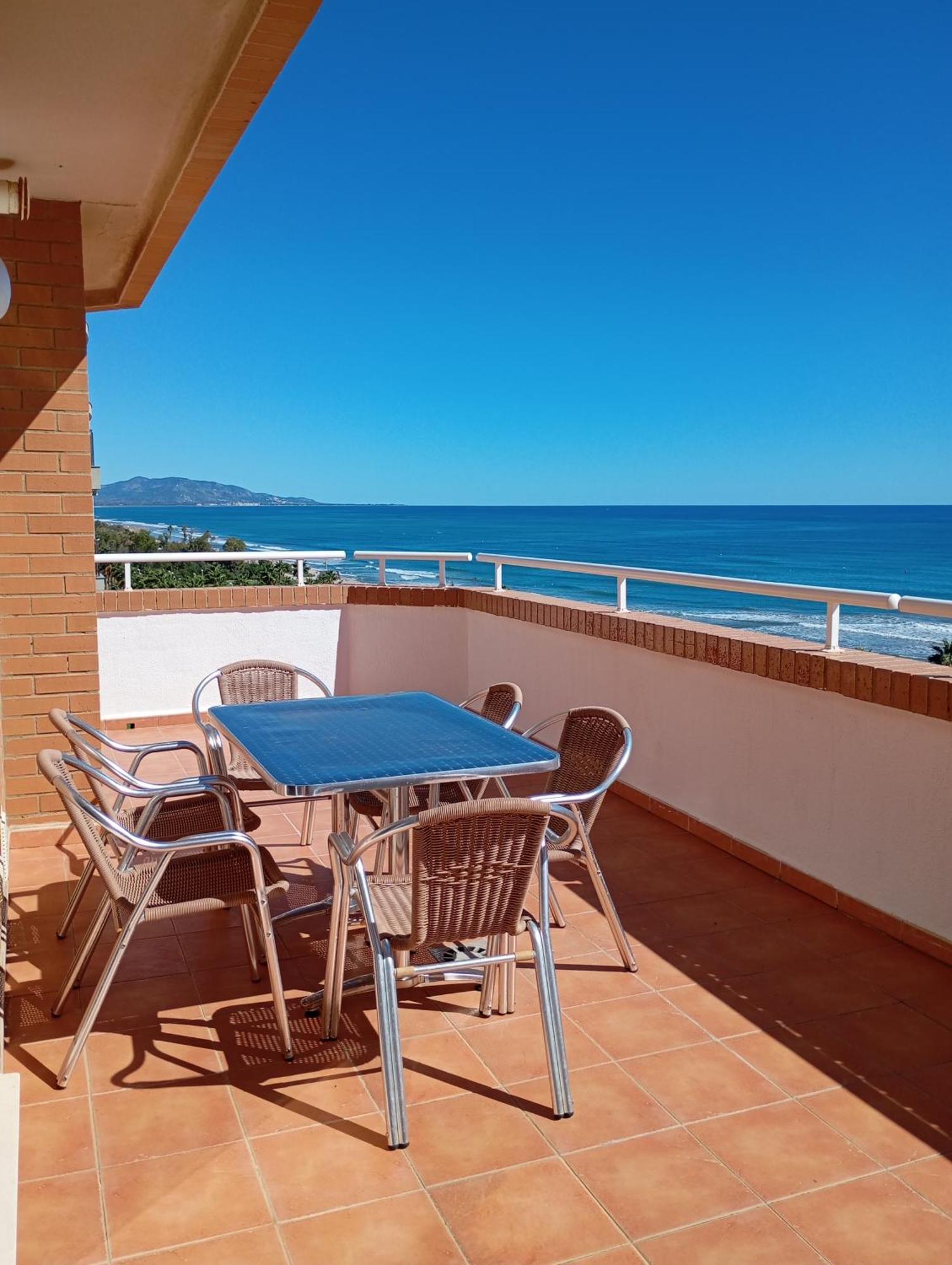 אורופסה דל מר Apartamentos Danesp-Playa De Les Amplaries Marina Dor- Frontales Al Mar מראה חיצוני תמונה