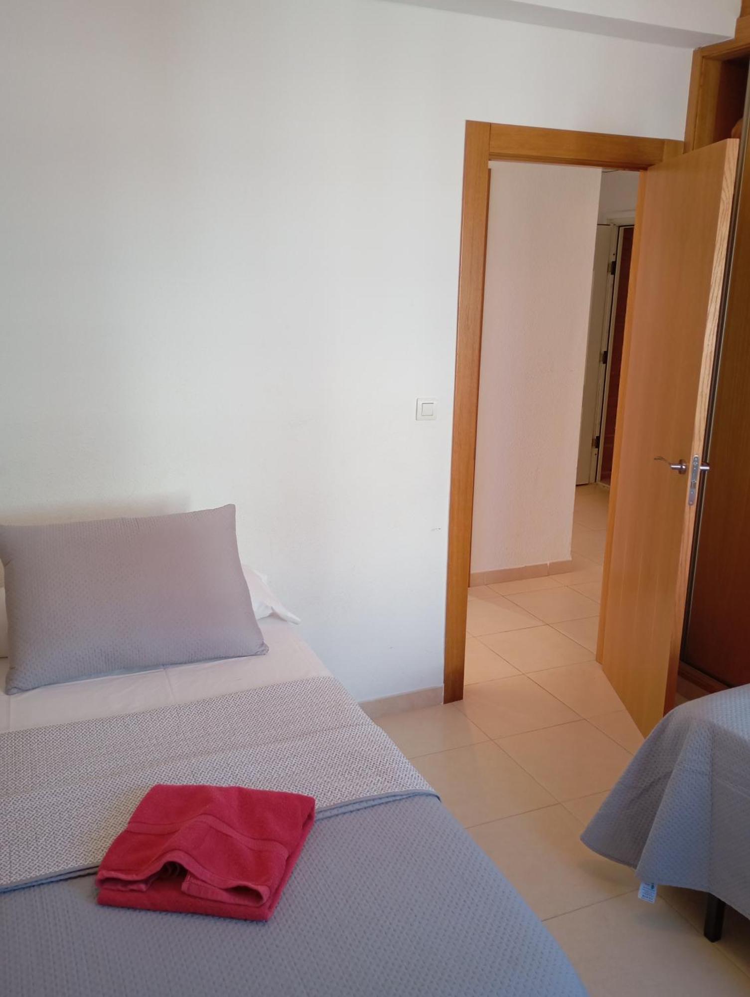 אורופסה דל מר Apartamentos Danesp-Playa De Les Amplaries Marina Dor- Frontales Al Mar מראה חיצוני תמונה